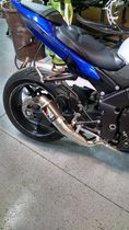 Low mounted exhaust for R1
