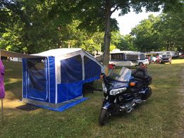 Pop up tent trailer.