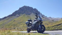 Should I buy a GS or the Adventure?